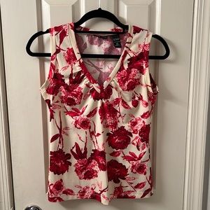 New York & Company v-neck sleeveless red and cream floral blouse